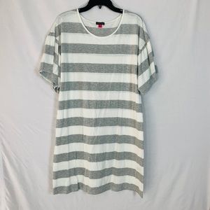 Vince Camuto NWT Size M Striped T-Shirt Dress